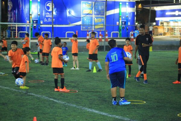 ⁦2-Month Football Training + 40% Off 3rd Month⁩ - الصورة ⁦2⁩